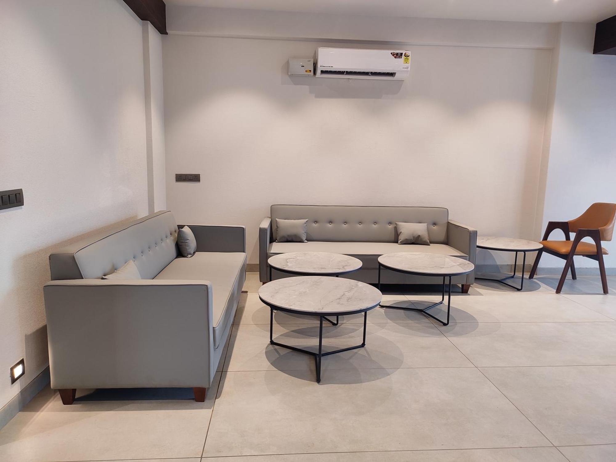 Manas Lifestyle Villas, إيغاتبوري الغرفة الصورة