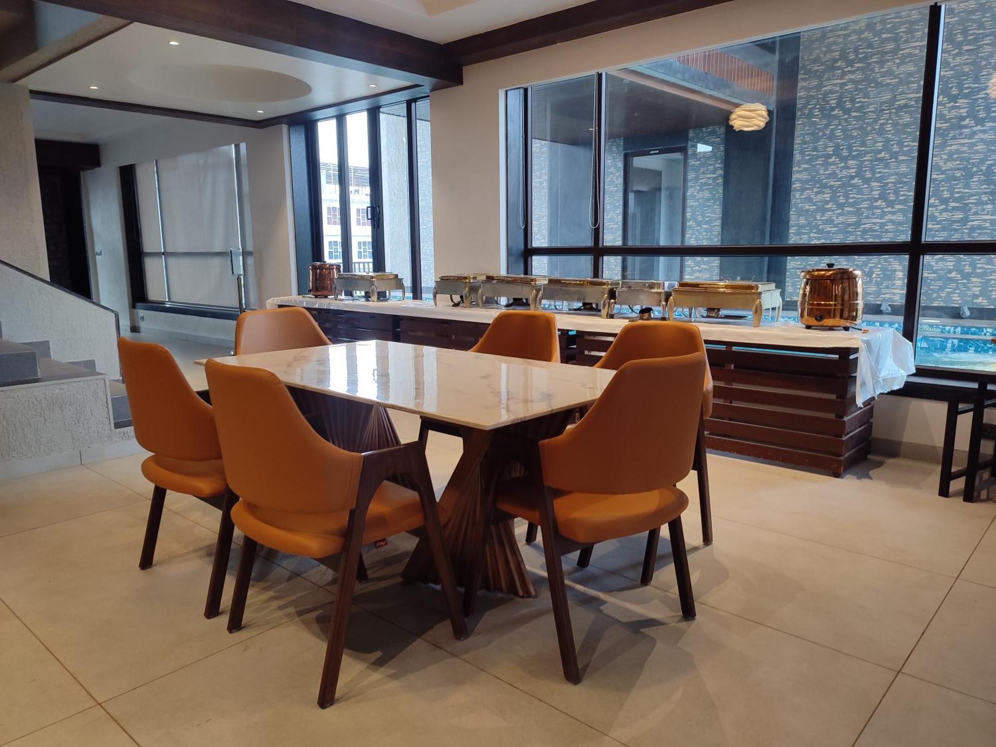 Manas Lifestyle Villas, إيغاتبوري الغرفة الصورة